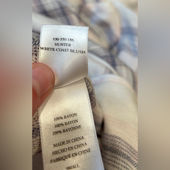 Rails Revolve Hunter White Coast Blush Plaid Button Up Size S #100-550-186 EUC - Picture 13 of 14